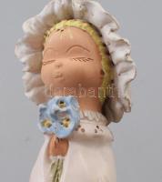 Újpál György: Nő virágcsokorral. Jelzett, pattogzással, m: 22 cm