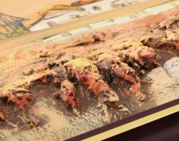 Tóth Rozália (1946-2015): Őszi bíboralkony. Olaj, vegyes technika, farost, jelzett, 20x40cm. Dekorat...