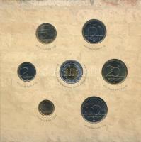 2005. 1Ft-100Ft (7xklf) forgalmi sor szettben + 10Ft "József Attila" T:BU kis patina 
Ada...