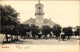 1905 Horodok, Gródek Jagiellonski; town hall (EK)