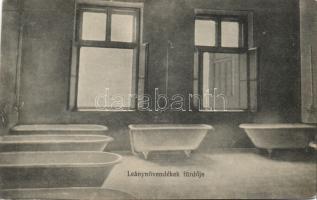 Temesvár boarding school bathroom (EK)