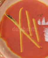 Tófej váza. Jelzett, kis mázpattogzással, m: 21,5 cm