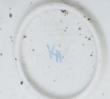 Kálmán Anikó: Körökkel tagolt dísztál. Jelzett, kopással, d: 27 cm, m: 8,5 cm