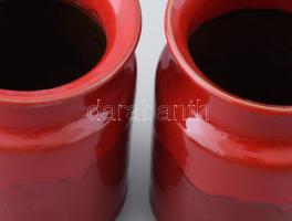 Vérvörös váza pár. Jelzés nélkül, hibátlan, m: 15 cm