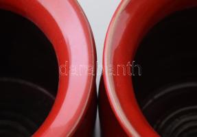 Vérvörös váza pár. Jelzés nélkül, hibátlan, m: 15 cm