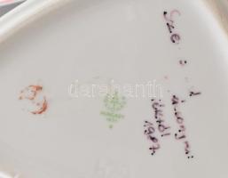 12 db Hollóházi, Drasche, Aquincum bonbonnierek. Matricás, jelzett, hibátlanok 13 cm-ig