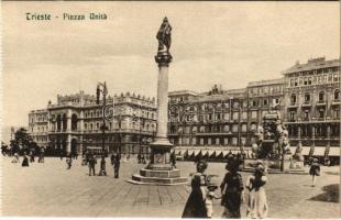 Trieste, Trieszt; Piazza Unita / square, tram