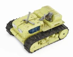 Corgi Toys tractor. cca 1960, jelzett, kopott, sérült, h: 11 cm