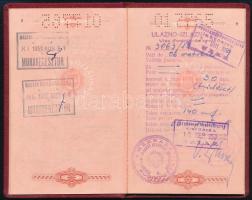 1959 Bp., Magyar Népköztársaság által kiadott fényképes útlevél és kiutazási engedély vízumokkal, ok...