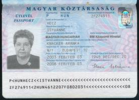 2003 Magyar Köztársaság által kiállított útlevél jordán és egyiptomi vízumokkal