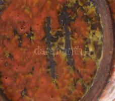 Tófej vastagon csorgatott mázas váza. Jelzett, mázhibákkal, m: 29,5 cm