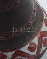 Mázazott frízzel díszített retro váza. Jelzés nélkül, kopással, m: 22 cm