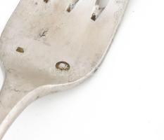 Hat személyes ezüst (Ag) evőeszköz készlet, jelzett Dianás, ca 1900. nettő 1119 g + ezüst nyelű kése...