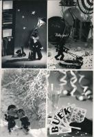 54 db MODERN magyar fekete-fehér retro újévi üdvözlő képeslap. Képzőművészeti Alap / 54 modern Hungarian retro black and white New Year greeting postcards