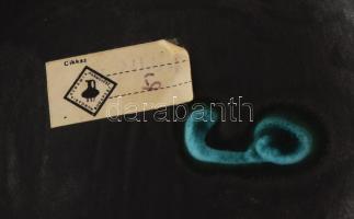 Zöldmázas iparművész kerámia. Jelzett, kis kopással, m: 29,5 cm