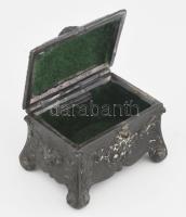 cca 1900 Ón persely. Szecessziós, jelzett, zárszerkezet nélkül, 9,5x7x7 cm