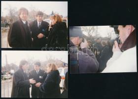 Zámbó Jimmy temetéséről készült 4 db fotó, 12,5x8,5 cm + emléklap