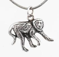 Ezüst(Ag) kígyó nyaklánc, jelzett, h: 42 cm, majom medállal, 2,5×2,2 cm, nettó: 7,6 g