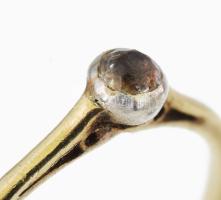 14 K arany (Au) gyűrű m: 52, 1,08 g