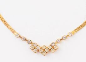 Aranyszínű köves nyakék, h: 45 cm