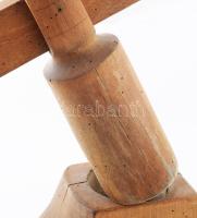 Krumplitörő. Erdély, XIX. sz. vége, 90 cm. Házi ruhakeményítő készítéséhez használták