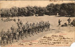 1900 Schiessen! Ungarische Infanterie. Aufnahme aus dem photogr. Atelier A. Huber (Wien) / Austro-Hungarian K.u.K. military, shooting practice of the Hungarian infantry (EM)