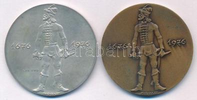 Madarassy Walter (1909-1994) 1976. "II. Rákóczi Ferenc / 1676-1976" jelzett Ag és bronz em...