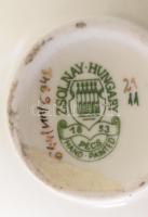 Zsolnay kisváza. Jelzett, hibátlan, m: 6 cm