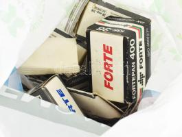 Fotós tétel: fényképezőgépek: Canon Cyber shot 570, Olympus gép, fénymérők, szűrök, adapterek, kábel...