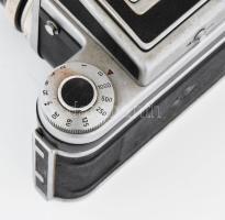 KW (Kamera Werkstatten): Praktisix cca 1957 pentaprzimás kamera Carl Zeiss Biometar f/2,8/80 objektí...