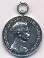 1917. Károly Ezüst Vitézségi Érem II. osztálya peremén jelzett Ag kitüntetés mellszalag nélkül. Szign.: Kautsch T:XF ph.  Hungary 1917. Silver Gallantry Medal, 2nd Class Ag decoration with hallmark on the edge and without ribbon. Sign.: Kautsch C:XF edge errors  NMK 306.