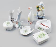 Vegyes porcelán tétel: Hollóházi Erika és egyéb mintás porcelánok, figurák, nagyrészt hibátlan