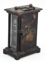 1897 Dresden utazóóra. Réz, üveg, m: 13,5 cm