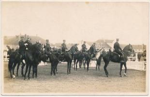 Nagyszeben, Hermannstadt, Sibiu; román katonák lovakkal / Romanian military, soldiers on horseback. Emil Fischer photo (fl)