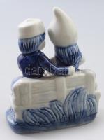 Delft stílusú gyermekpár. Jelzett, hibátlan, m: 12,5 cm