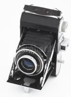 cca 1950 Welta Junior fényképezőgép Meritar 1:3,5 f:=75mm objektívvel, jó állapotban, tokban