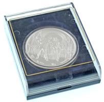 Bognár György (1944-) 2000. "Operabál" jelzett Ag emlékérem műanyag dísztokban (31,16g/0.9...