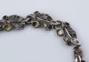 Zsebóra. Dávid-csillagot ábrázoló spindlis ezüst (Ag) zsebóra vésett díszítéssel, rubintokkal ékítve...