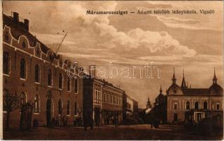 1916 Máramarossziget, Sighet, Sighetu Marmatiei; Állami felsőbb leány iskola, Vigadó. Vasúti levelezőlapárusítás 8978. / girl school, redoute