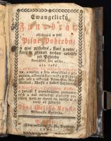 Ewangelický Funebrál [...] (Szlovák evangélikus halotti énekeskönyv). Pest, 1828, Trattner J. M. Korabeli, rézlemezzel borított, kapcsos bőrkötésben, viseltes, foltos, helyenként sérült lapokkal, a belső kötéstáblán és a szennylapon ceruzás bejegyzésekkel, egy kapocs hiányzik.
