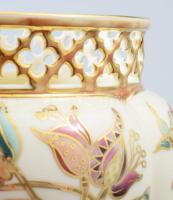 Zsolnay nőszirom mintás kaspó. Kézzel festett, hibátlan, d: 19 cm, m: 17 cm