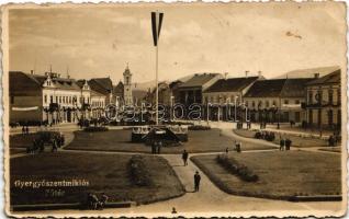 1940 Gyergyószentmiklós, Gheorgheni; bevonulás, országzászló. &quot;Magyarország feltámadott! Éljen Horthy Miklós! / entry of the Hungarian troops, Hungarian flag. photo (fl)