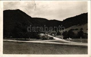 1941 Vereckei-hágó, Veretsky Pass (Bereg); Vereckei-szoros, útjelző tábla / Verecke Pass, gorge, signpost - kétnyelvű bélyegzés / bilingual cancellation