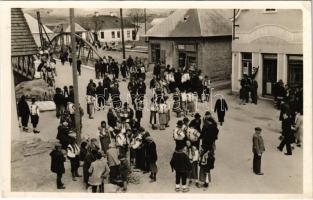 1941 Kőrösmező, Körösmező, Jaszinya, Jasina, Yasinia (Máramaros); Ruszin népviselet / Rusyn folklore (EK)