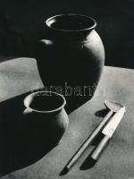 1965 Kolláth Mária bajai fotóművész vintage fotóművészeti alkotása (Nagyanyámra emlékezem", ezüst zselatinos fotópapíron, feliratozva, 24x18 cm