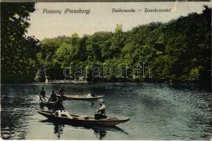 Pozsony, Pressburg, Bratislava; Vaskutacska, katonák csónakban. Kiadja Kaufmann / Eisenbrünnel (Eisenbründl) / Zelezná Studienka / lake, soldiers in boats (EK)