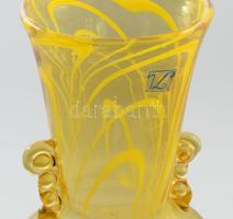 Sárga üveg váza nagy méretű cseh, formába fújt, anyagában színezett, szállal, hibátlan, jelzett. 37 ...