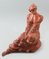 Tóth Valéria (1943- ): Ruháját gyűrő lány .terrakotta, jelzett, hibátlan, m: 28 cm sz: 28 cm