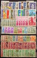 Ausztria tétel, 10 lapos közepes berakóban, benne pár postatiszta bélyeg