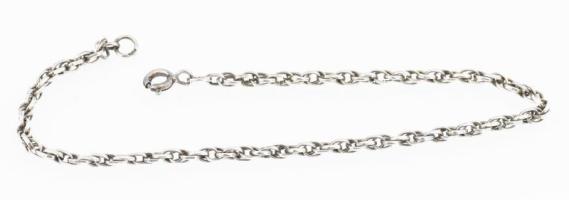 Ezüst(Ag) triplaszemes karkötő, jelzett, h: 18,5 cm, nettó: 2,6 g